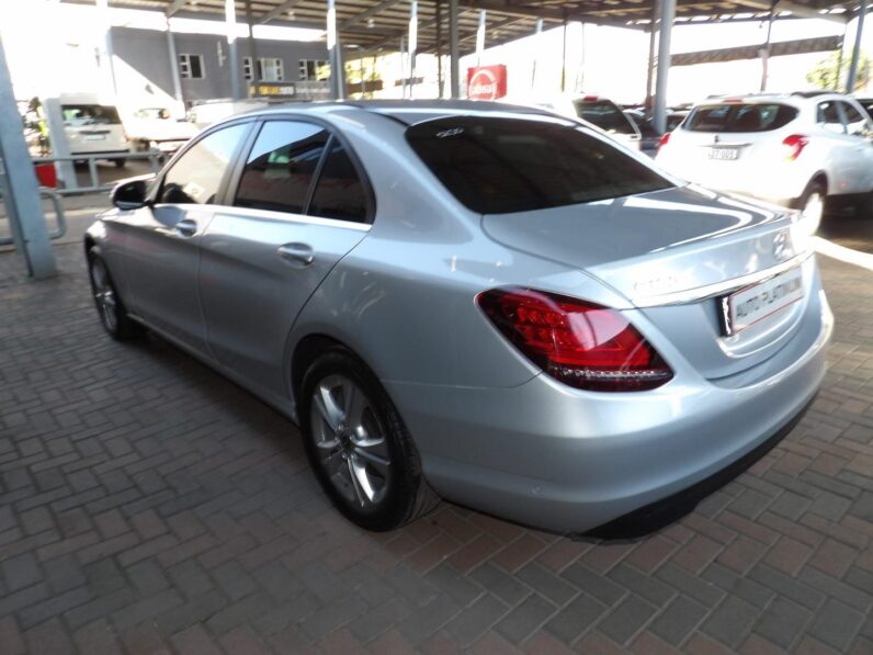 
								Mercedes-Benz C-Class C180 2019 full									