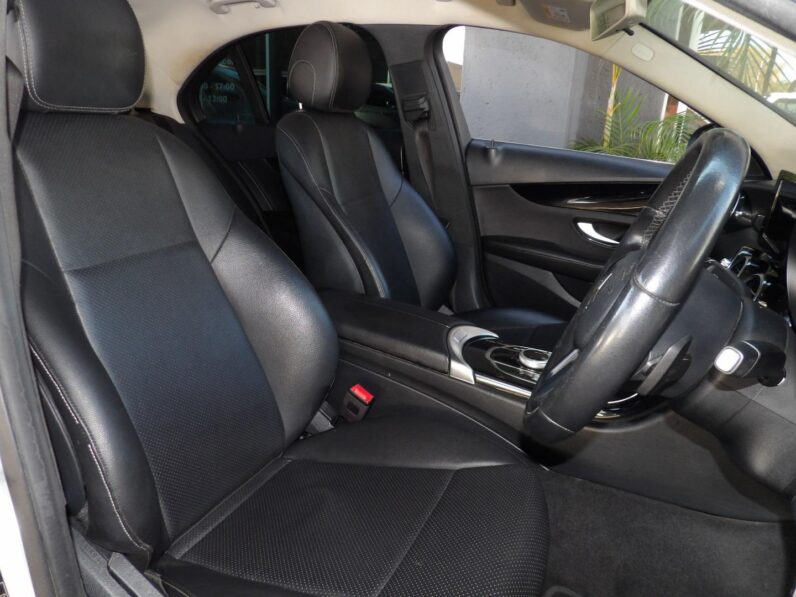 
								Mercedes-Benz C-Class C180 2019 full									