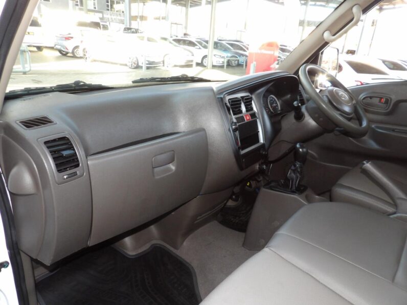Hyundai H-100 Bakkie 2.6D Deck (Aircon) 2024