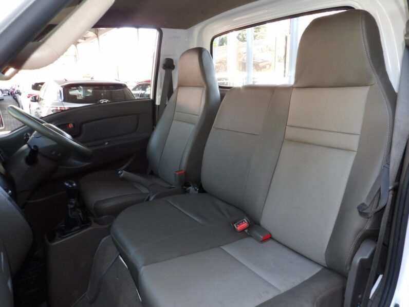 Hyundai H-100 Bakkie 2.6D Deck (Aircon) 2024