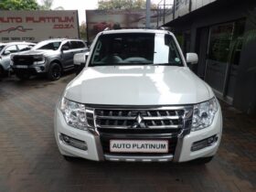 Mitsubishi Pajero 3-Door 3.2DI-D GLS 2015