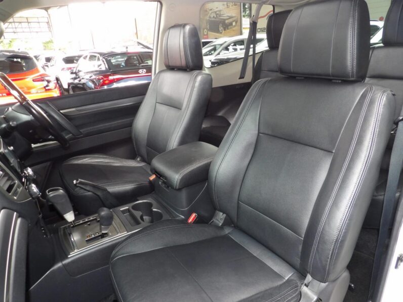 Mitsubishi Pajero 3-Door 3.2DI-D GLS 2015
