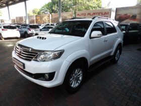 Toyota Fortuner 3.0D-4D 2014