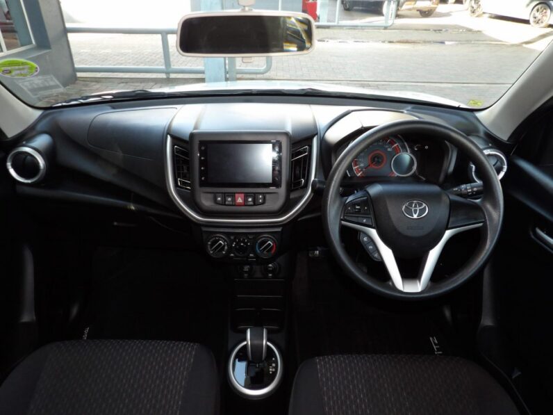 Toyota Vitz 1.0 XR Auto 2025