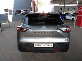 Nissan Magnite 1.0 Turbo Kuro 2026