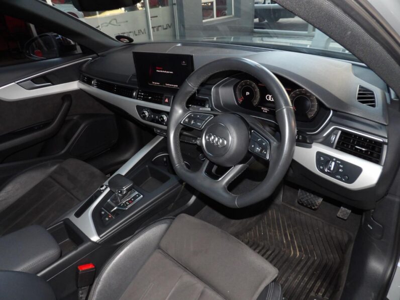 Audi A4 40TFSI S Line 2021