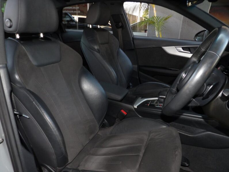 Audi A4 40TFSI S Line 2021