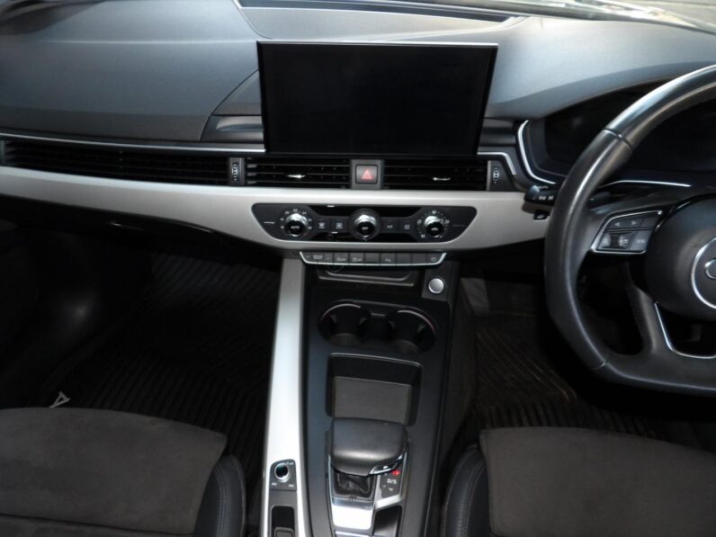 Audi A4 40TFSI S Line 2021