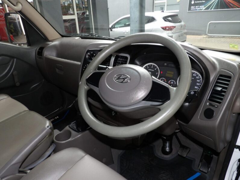 Hyundai H-100 Bakkie 2.6D Deck (Aircon) 2024