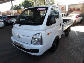 Hyundai H-100 Bakkie 2.6D Deck (Aircon) 2023