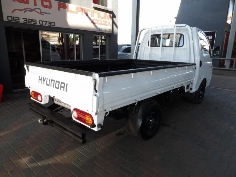 Hyundai H-100 Bakkie 2.6D Deck (Aircon) 2023