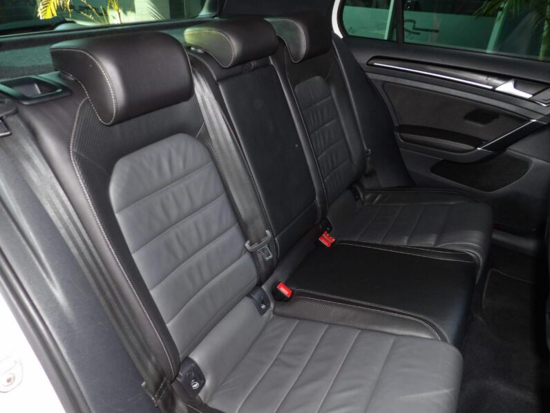 Volkswagen Golf R Auto 2016