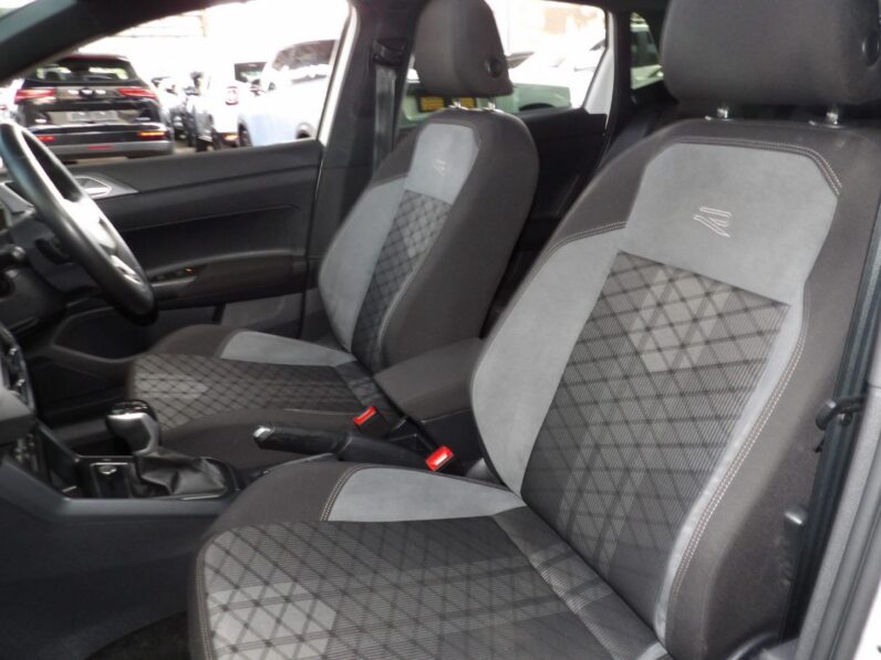 Volkswagen Polo Hatch 1.0TSI 85kW R-Line 2023
