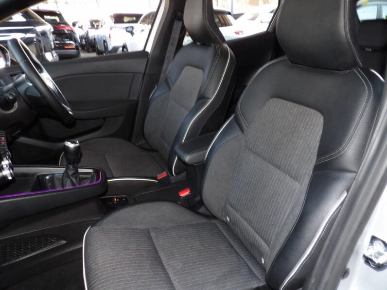 Renault Clio 1.0 Turbo Intens 2024