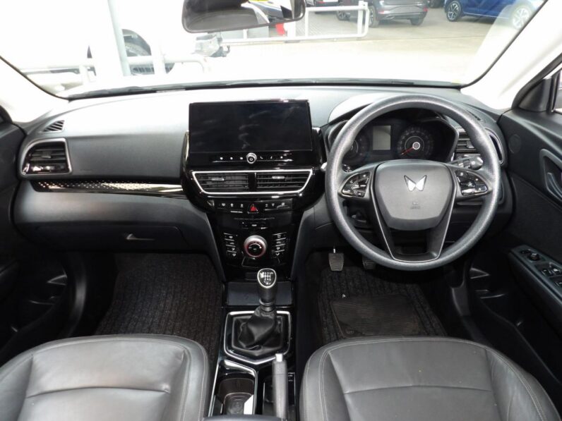 Mahindra XUV 3XO 1.2T MX3 Manual 2024