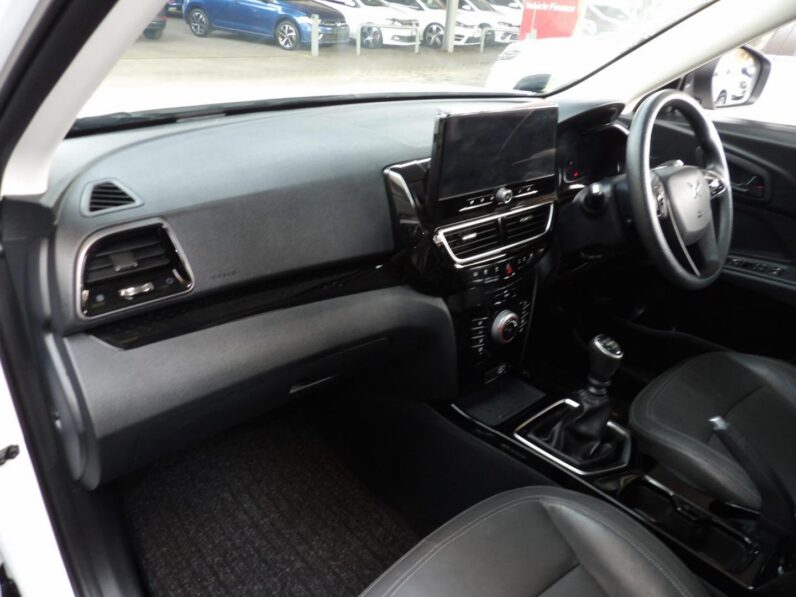 Mahindra XUV 3XO 1.2T MX3 Manual 2024